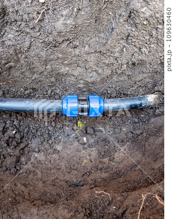 reparing water pipe with compression fitting reparing water pipe with compression fitting 109630460