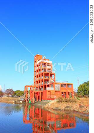 愛知県春日井市、落合公園フォリー・水の塔の風景 109633332