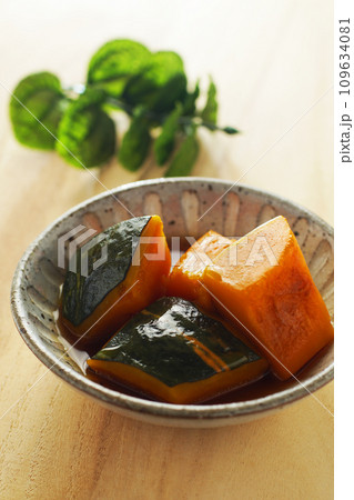かぼちゃの煮物 109634081