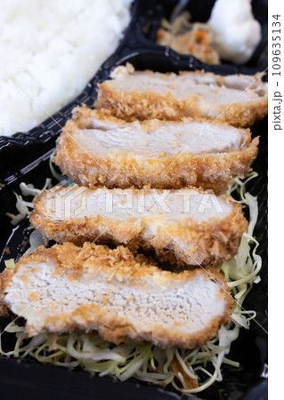 美味しいとんかつ弁当（ヒレかつ） 109635134