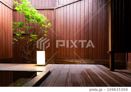 和風で趣のある旅館、ホテル、宿の源泉掛け流しの貸切露天風呂・家族風呂・昼の温泉(千葉県) 和風で趣のある旅館、ホテル、宿の源泉掛け流しの貸切露天風呂・家族風呂・昼の温泉(千葉県) 109635309