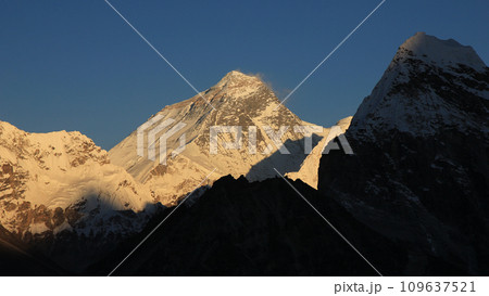 Majestic Mt Everest just before sunset. 109637521