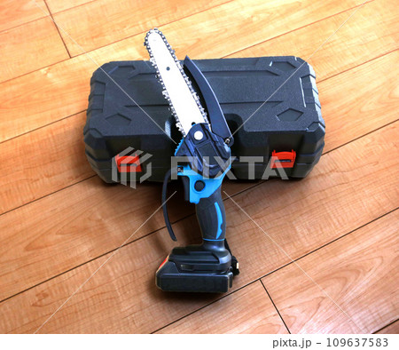 チェーンソー 小型充電式 チェーンソー 小型充電式 109637583