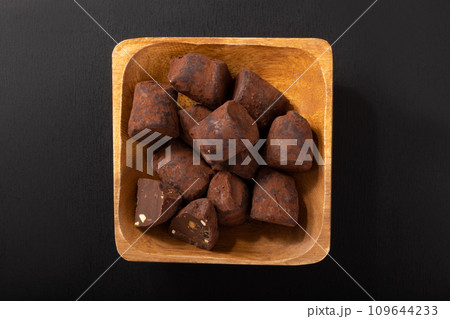 カカオトリュフ ピスタチオ チョコレート カカオトリュフ ピスタチオ チョコレート 109644233