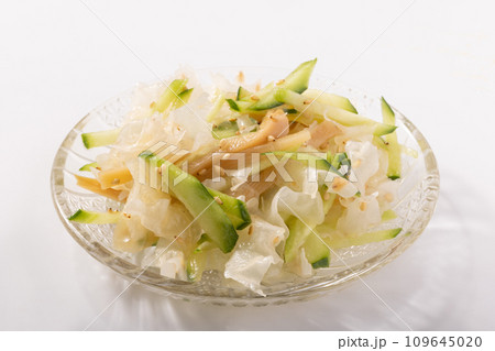 白キクラゲとキュウリ、メンマの中華サラダ 白キクラゲとキュウリ、メンマの中華サラダ 109645020