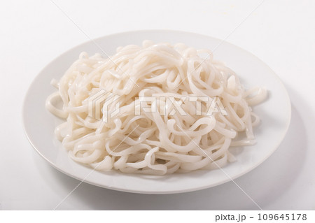 ロカボ麺 低糖質麺 (おからパウダー こんにゃく粉) ロカボ麺 低糖質麺 (おからパウダー こんにゃく粉) 109645178