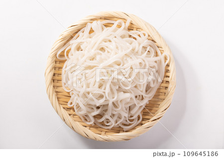ロカボ麺 低糖質麺 (おからパウダー こんにゃく粉) ロカボ麺 低糖質麺 (おからパウダー こんにゃく粉) 109645186