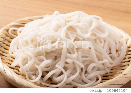 ロカボ麺 低糖質麺 (おからパウダー こんにゃく粉) ロカボ麺 低糖質麺 (おからパウダー こんにゃく粉) 109645194