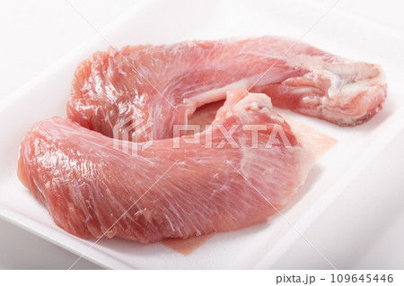 （宮城県塩竈港直送）　メバチマグロ　ホホ肉　希少部位 109645446