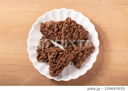 クリスプ　チョコフレーク（チョコ菓子） 109645650