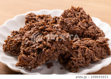 クリスプ　チョコフレーク（チョコ菓子） 109645653
