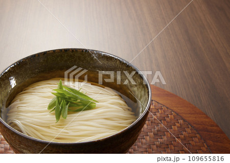 ひやむぎ_冷_温_シンプル_hiyamugi ひやむぎ_冷_温_シンプル_hiyamugi 109655816