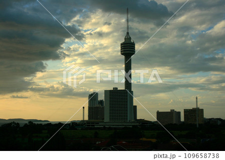 Pattaya Park Tower at dusk 109658738