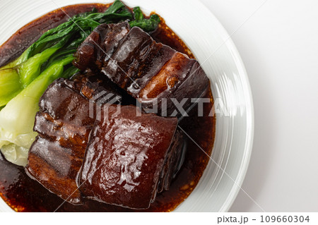 Dongporou on a white background 109660304