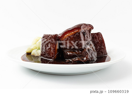 Dongporou on a white background 109660319