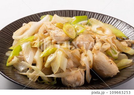 鶏ささみのネギ塩炒め 鶏ささみのネギ塩炒め 109663253