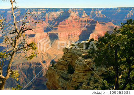 Hazy Blue Sky Grand Canyon Arizona Hazy Blue Sky Grand Canyon Arizona 109663682