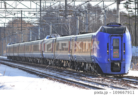 千歳線　北広島ー上野幌　JR北海道　キハ283系　スーパーおおぞら 109667911