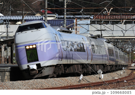 中央本線　上野原　JR東日本　E351系　S2編成（松本）　スーパーあずさ 109668085