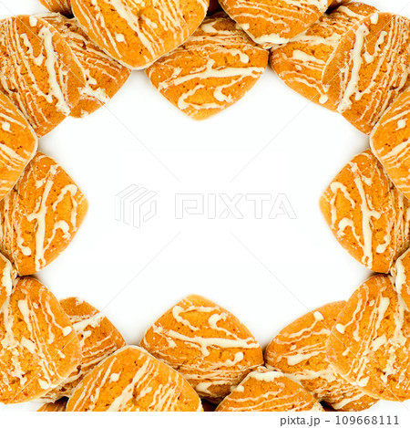 Cookies isolated on a white . Beautiful pattern. Free space for text. Collage. 109668111