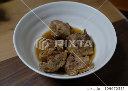 豚の軟骨角煮 109670533