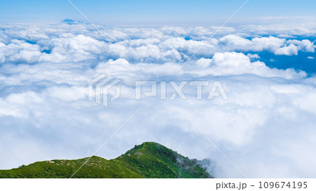 夏の爺ヶ岳登山（雲海） 109674195