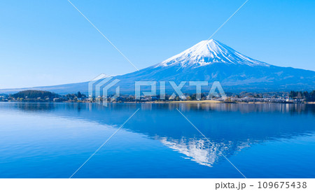 富士山（河口湖畔より） 109675438