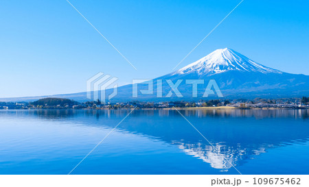 富士山（河口湖畔より） 109675462