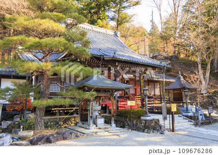 下呂温泉 温泉寺の紅葉 下呂温泉 温泉寺の紅葉 109676286