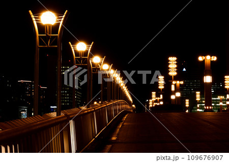 夜の夢の大橋　シンボルプロムナード夜景 109676907