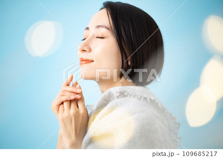 ビューティーイメージ　ミドル女性 109685217