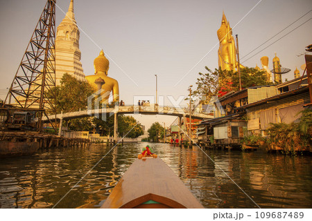 THAILAND THONBURI BIG BUDDHA WATKHUN CHAN 109687489
