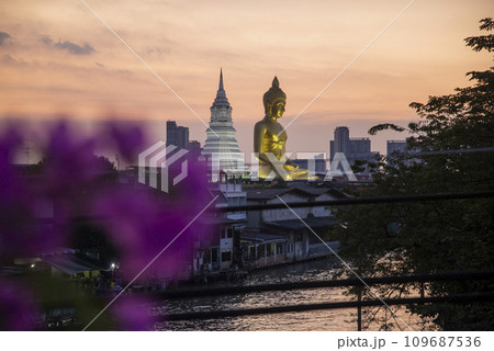 THAILAND BANGKOK THONBURI BIG BUDDHA THAILAND BANGKOK THONBURI BIG BUDDHA 109687536