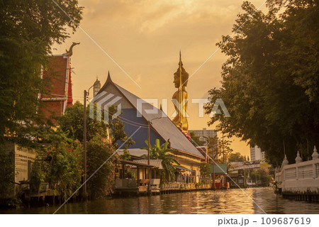 THAILAND BANGKOK THONBURI BIG BUDDHA THAILAND BANGKOK THONBURI BIG BUDDHA 109687619