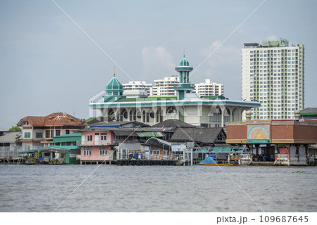 THAILAND BANGKOK CHAO PHRAYA MOSQUE 109687645