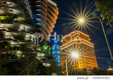 台湾　台北の街並み 109694962