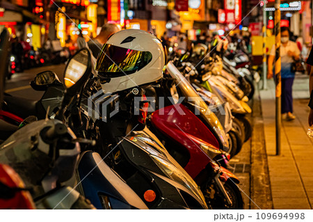 台湾　台北の街並み 109694998