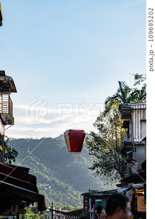 台湾 十份老街の風景 台湾 十份老街の風景 109695202