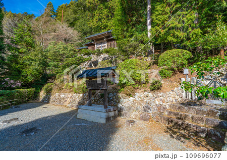 京都市右京区 北朝初代光厳天皇 山国陵 第百二代後花園天皇 後山国陵 京都市右京区 北朝初代光厳天皇 山国陵 第百二代後花園天皇 後山国陵 109696077