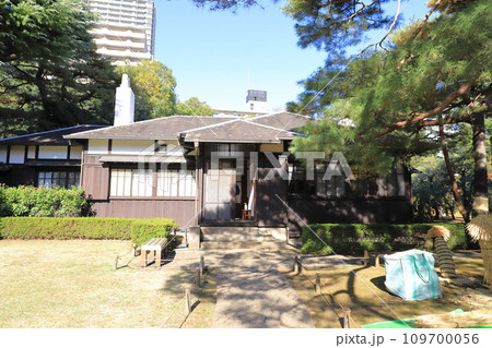 東京都立殿ヶ谷戸庭園　本館 109700056