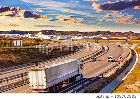 International shipment and highway.Logistics business. 109702985
