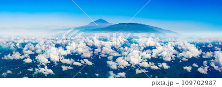 Islas Canarias,Isla de Tenerife,Spain.Town scenery above the clouds 109702987