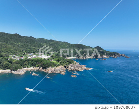 高知県土佐清水市 足摺岬周辺の風景 高知県土佐清水市 足摺岬周辺の風景 109708037