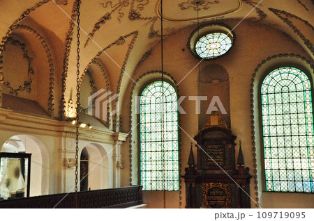 プラハの旧ユダヤ人墓地 109719095