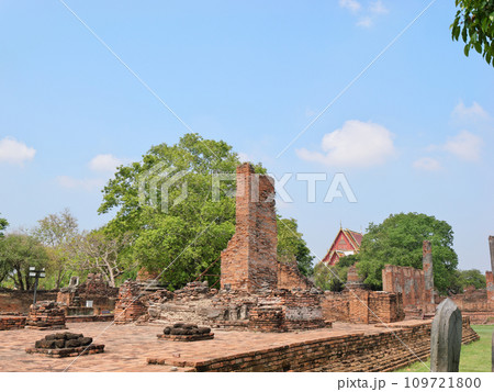 タイ　アユタヤ　ワット・プラ・シー・サンペット 109721800