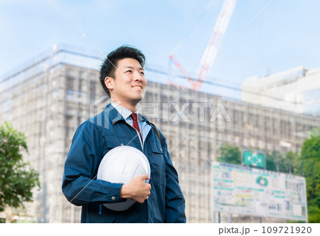 作業着の男性・建設イメージ 109721920