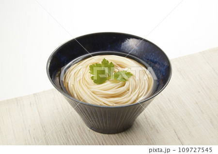 ひやむぎ_冷_温_hiyamugi ひやむぎ_冷_温_hiyamugi 109727545