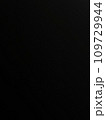 真っ黒の背景画像 109729944
