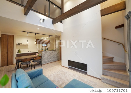 吹き抜けのある平屋建て 吹き抜けのある平屋建て 109731701