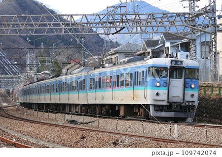 中央本線 四方津ー上野原 JR東日本 115系 C2編成(長野) 中央本線 四方津ー上野原 JR東日本 115系 C2編成(長野) 109742074